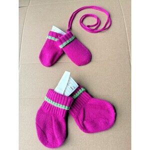 NWT Portolano Baby Mittens Booties Set 3-6M Pink Wool Neck Cord winter gift